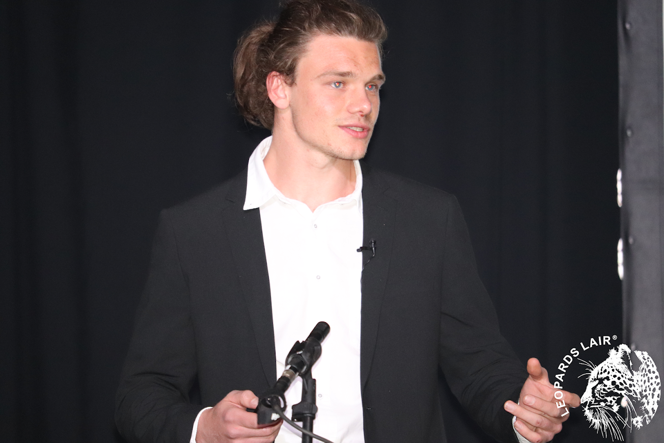 Zander speaking at Leopards Lair